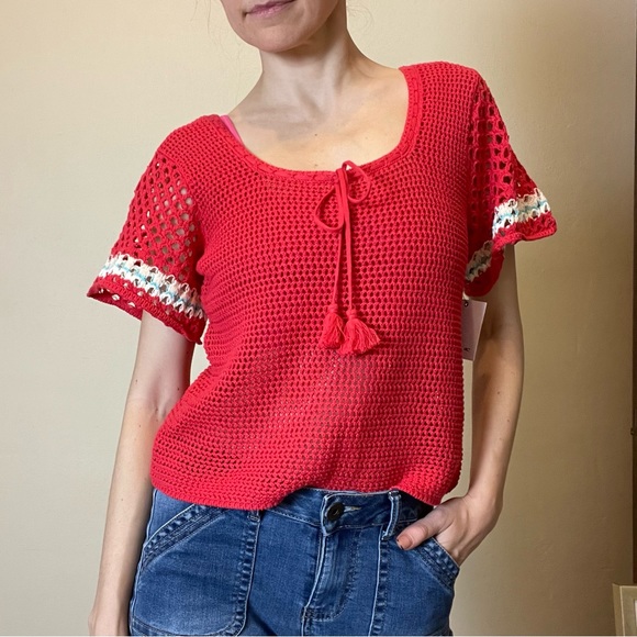 NWT O’Neill Crochet Top size small - Picture 1 of 7